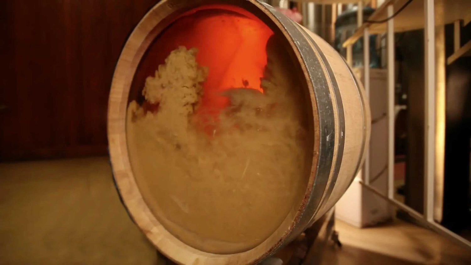 Affinamento sur lies vinification process with yeast sediment in wooden barrels and steel containers