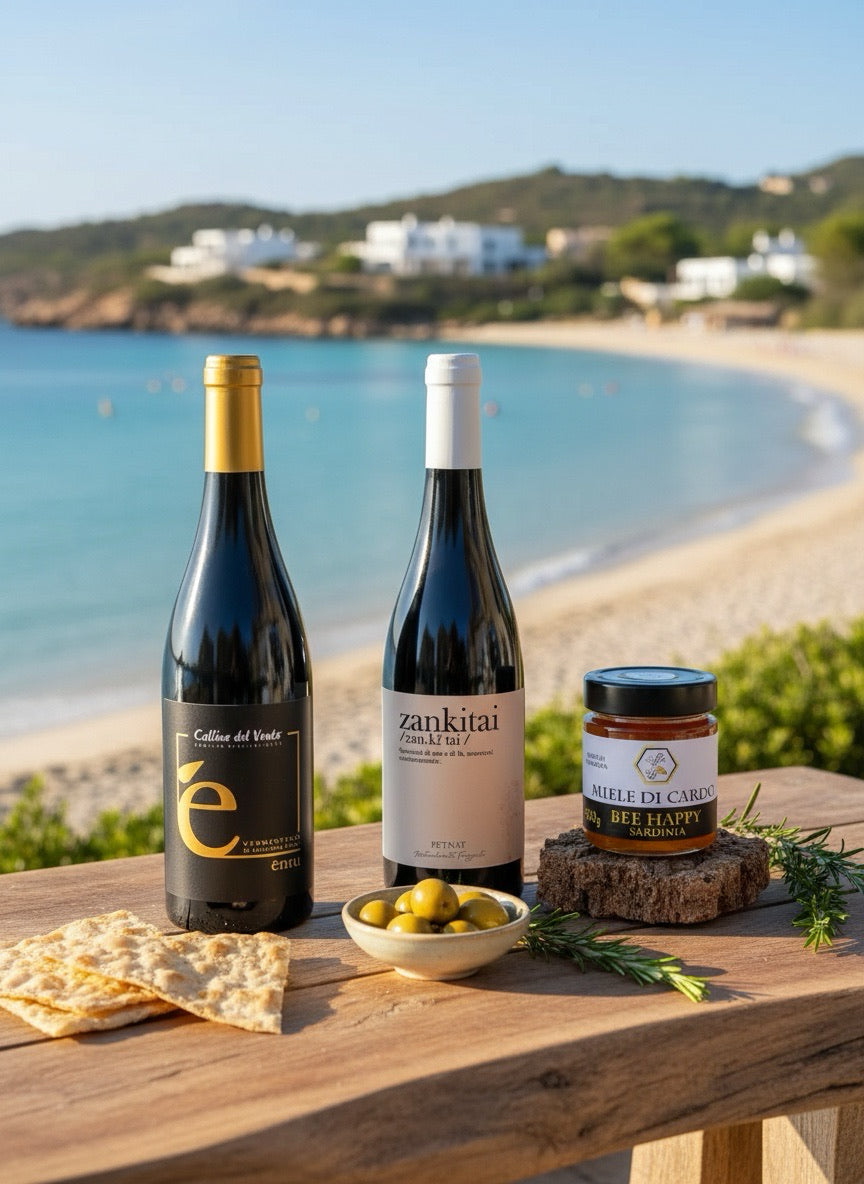 Box degustazione "Sunset Villasimius" with artisanal Sardinian white wine, sparkling drink, and rare honey