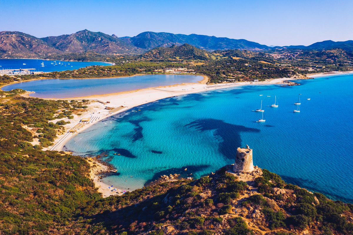 la torre della spiaggia di porto giungo a villasimius in sardegna